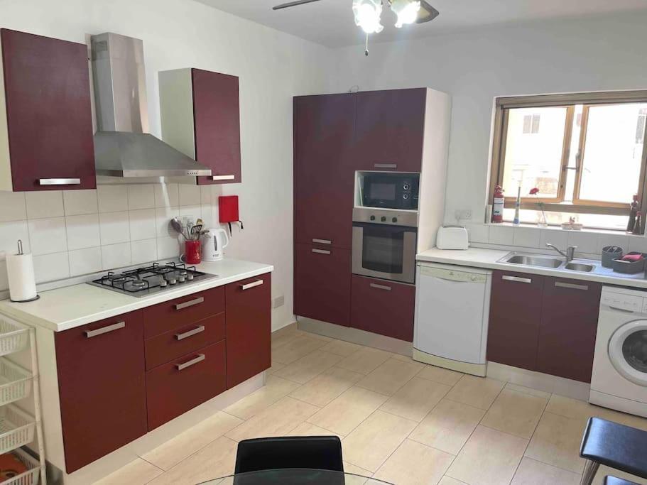 شقة Gzira / Sliema Wifi & Ac ! Great Value & Location المظهر الخارجي الصورة